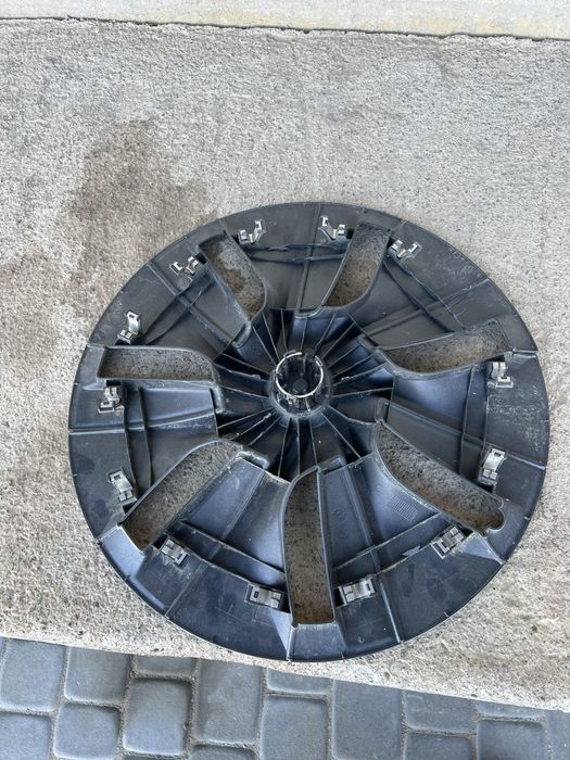 Ковпак на диск Tesla model Y