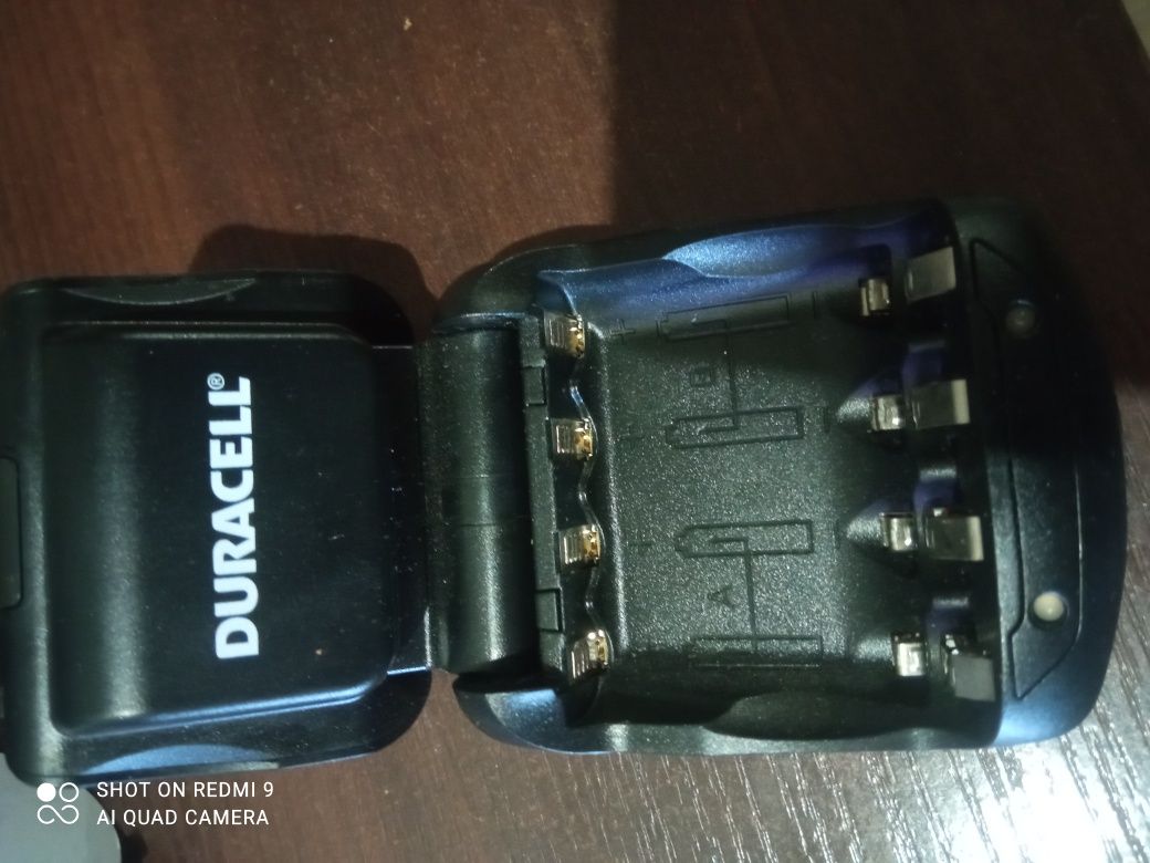 Ładowarka Duracell Cef27