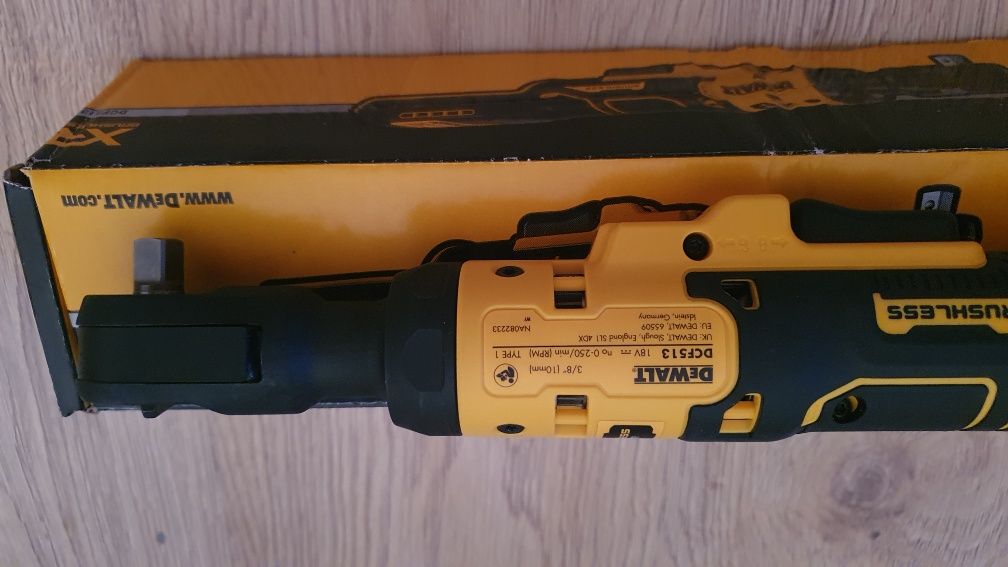 Klucz udarowy Dewalt DCF513N, grzechotka. Nie używany