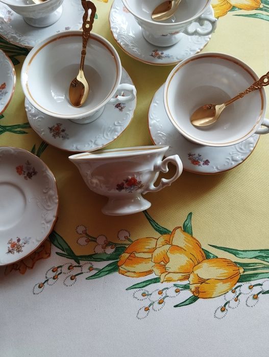 Komplet porcelanowy do kawy