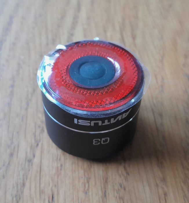 Tylna smart lampka rowerowa ANTUSI Q3