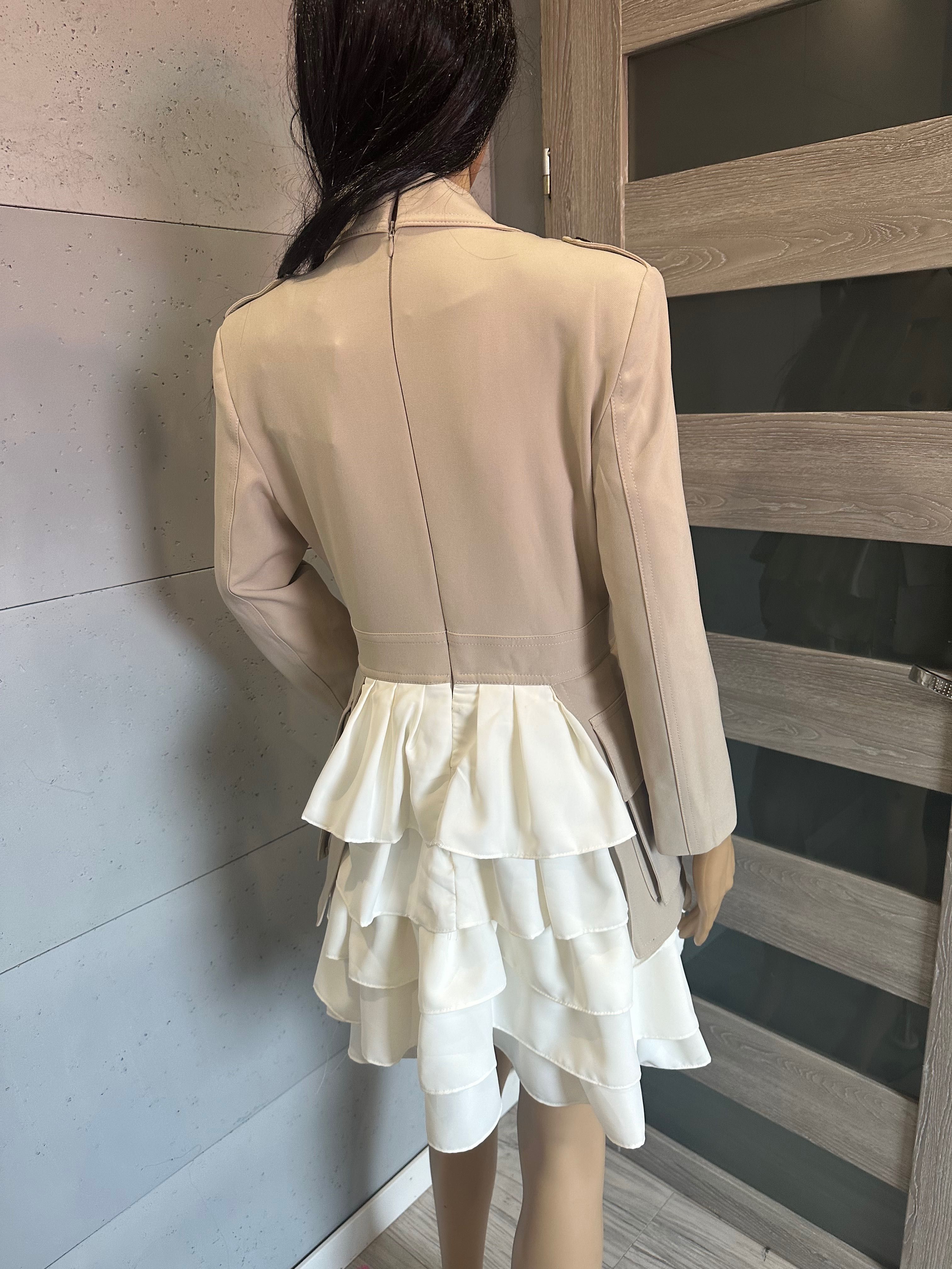 Elisabetta Franchi sukienka z falbankami M %%