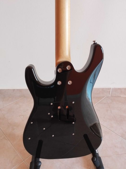 Guitarra elétrica Harley Benton Fusion-III HH FR EB FC com saco.