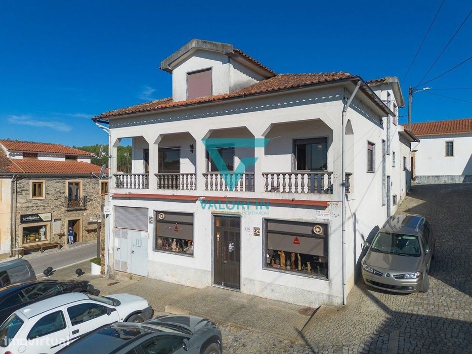Moradia T4 com Espaço Comercial | Vila Facaia, Fig. Vinhos