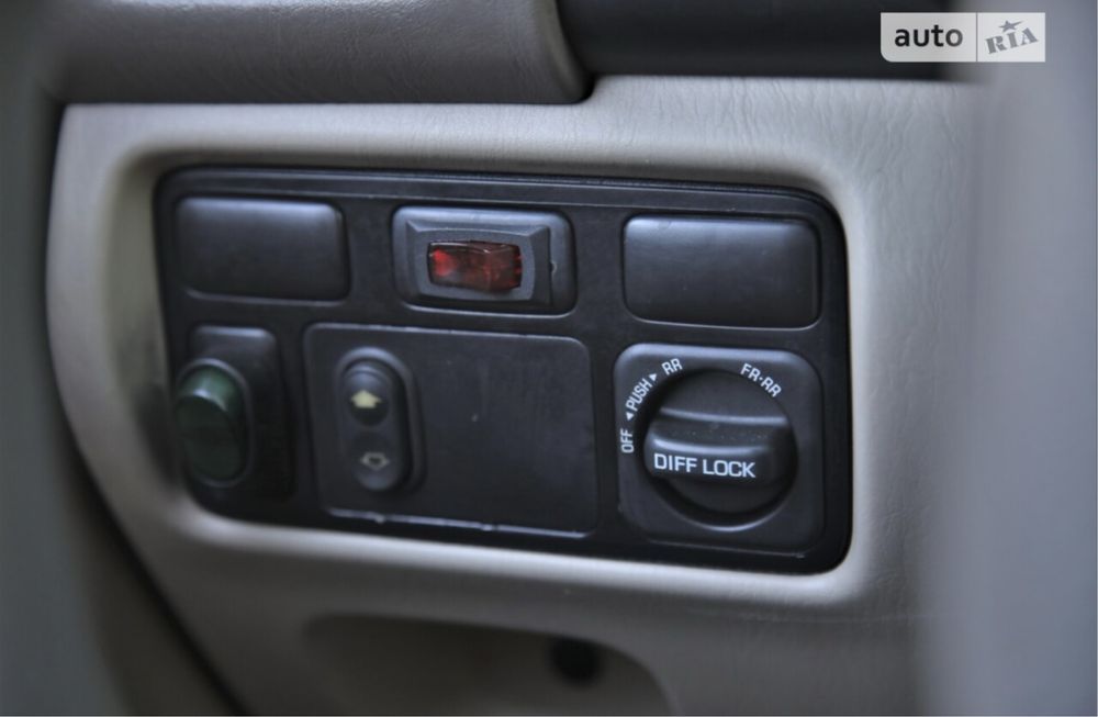 Toyota Land Cruiser 105