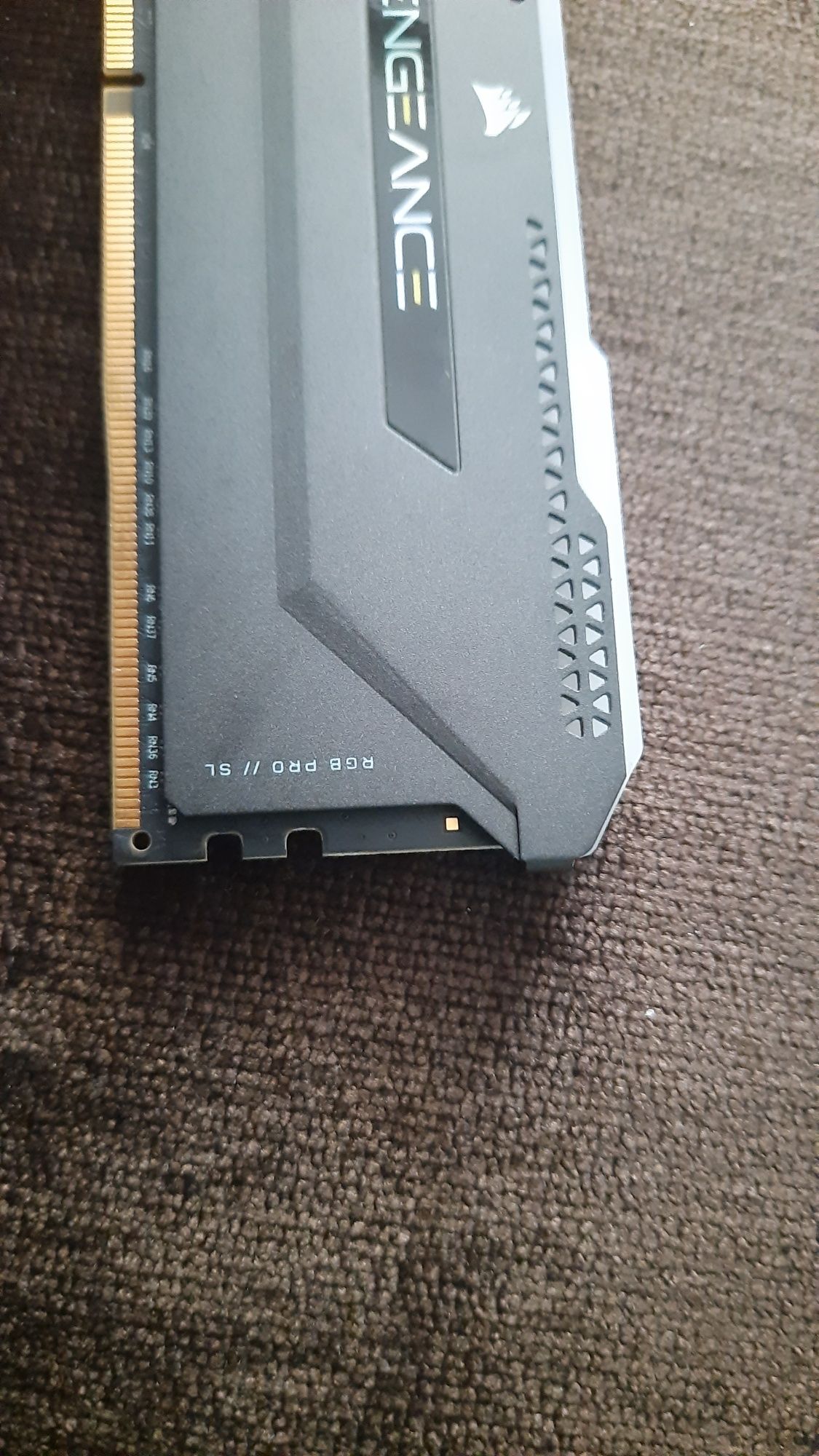 Pamięć ram DDR4 4x16GB CORSAIR VENGEANCE RGB PRO SL - uszkodzone