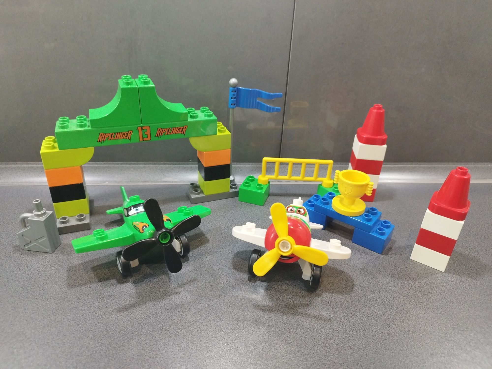 Klocki Lego Duplo Samoloty, Ripslinger