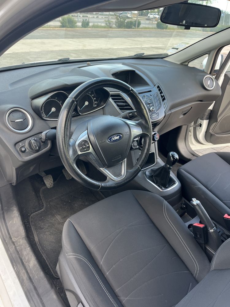 Ford Fiesta 1.0 TI-VCT Trend - 62 000km- Agosto 2015