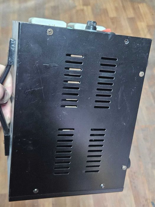 Корпус прибора для єлектроніки