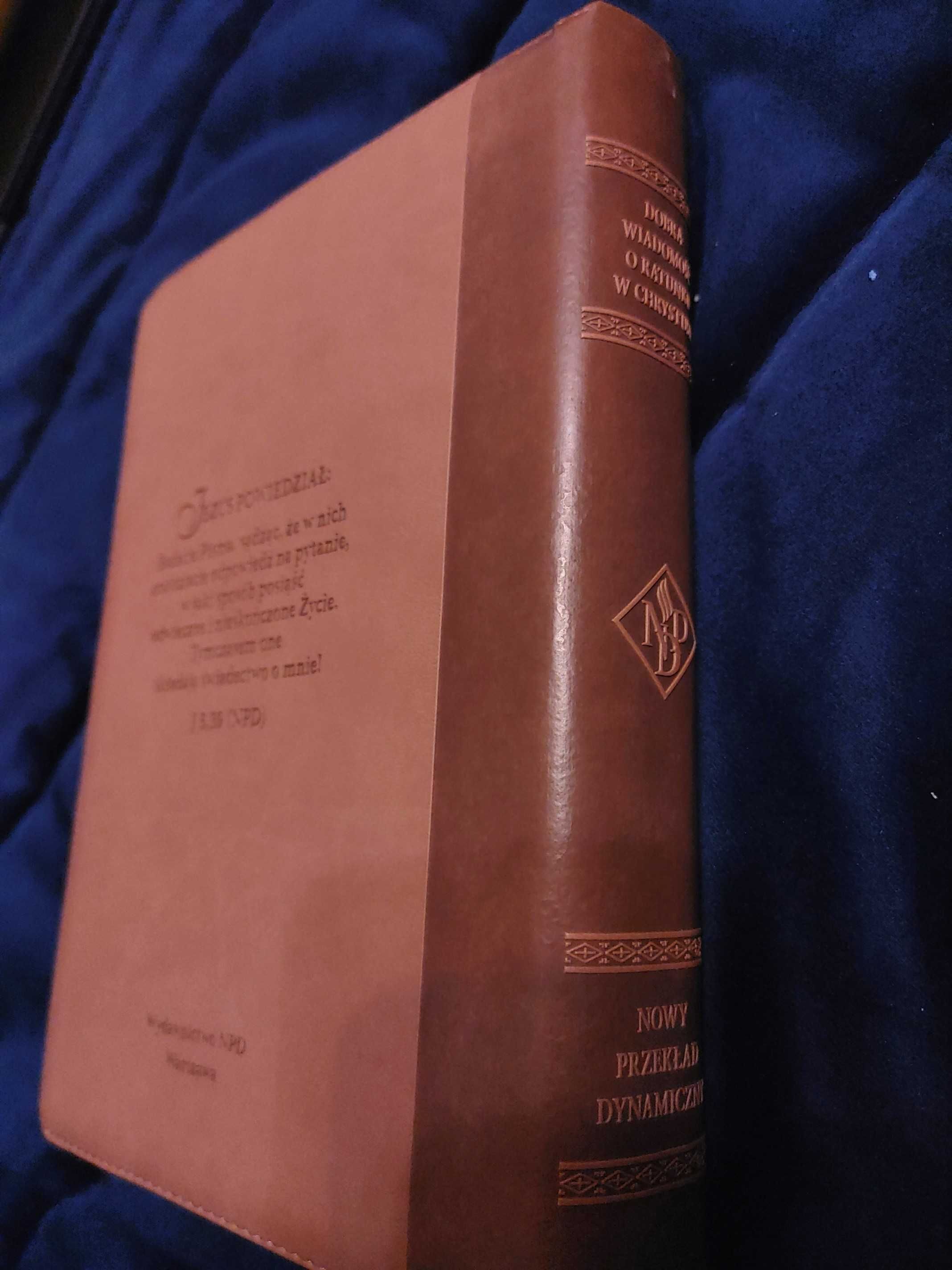 > Nowy Testament NPD – PU róż wenecki paginatory
