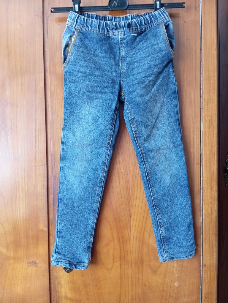 Spodnie jeansowe r. 122