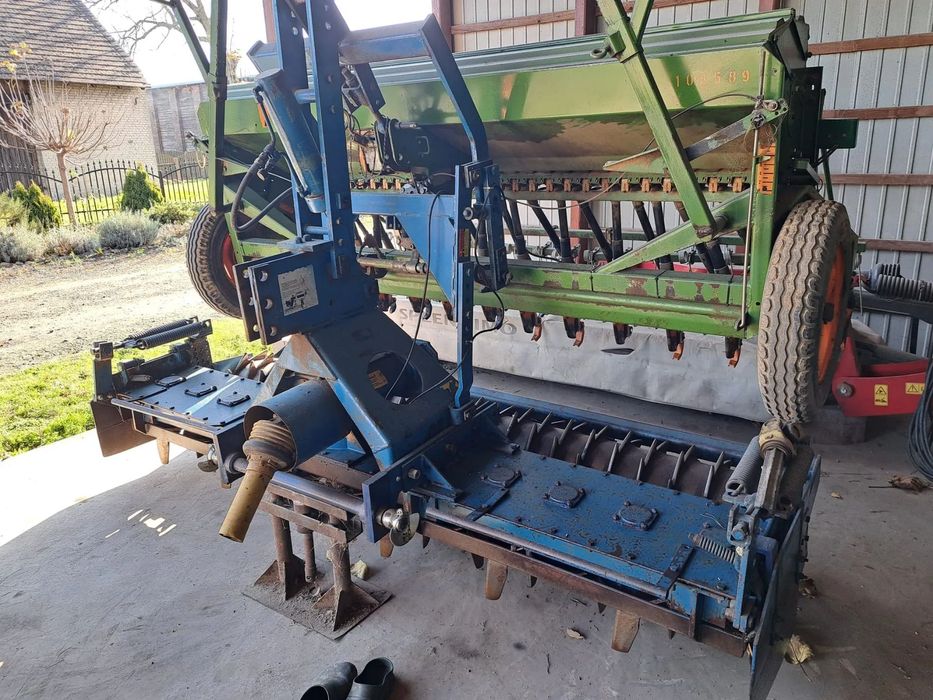 Amazone D8-30 Super  Amazone D8-30 Super + Rabe Werk PKE-300