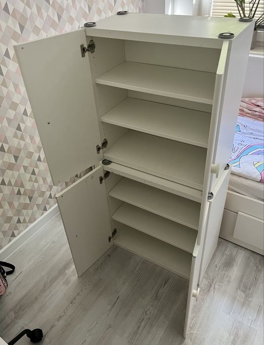 Zestaw 3 szafek wiszacych Ikea Besta - stan bardzo dobry