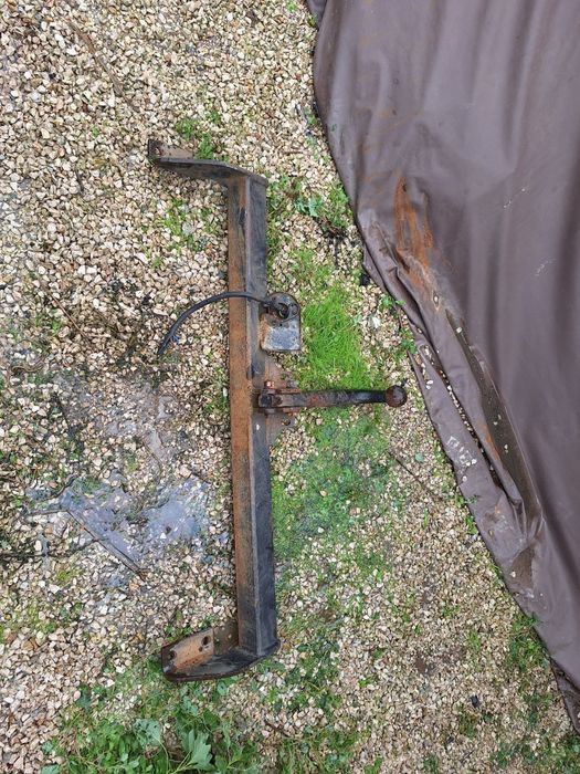 Engate de reboque TOYOTA