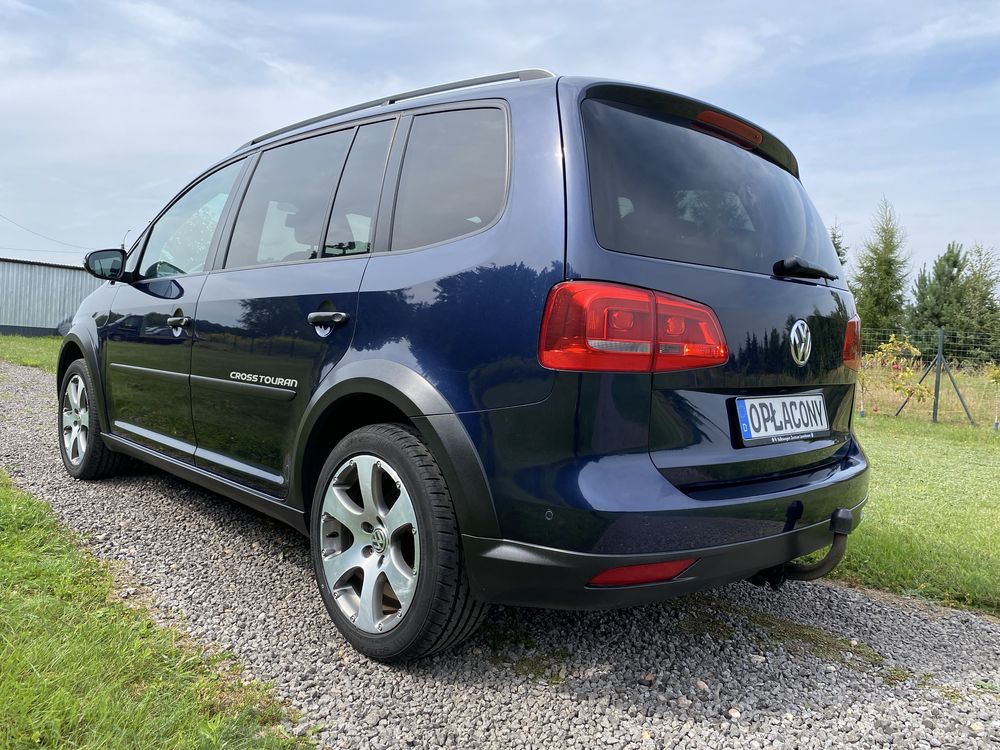 Vw Touran Cross 7 osobowy dsg ledy navi alufelgi panorama