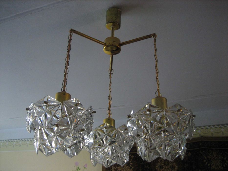 Люстра хрустальная СССР 60х годов. В хорошем состоянии.