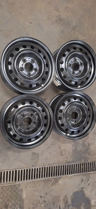Felgi stalowe Hyundai Kia 6x15