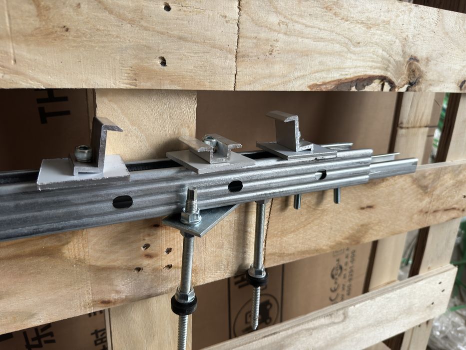 Крепление для солнечных панелей кріплення для панелей батарей прижим