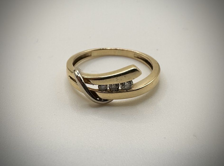 Pierścionek złoty z diamentami 2,08g 585 - otoLombard Lumik Kalisz