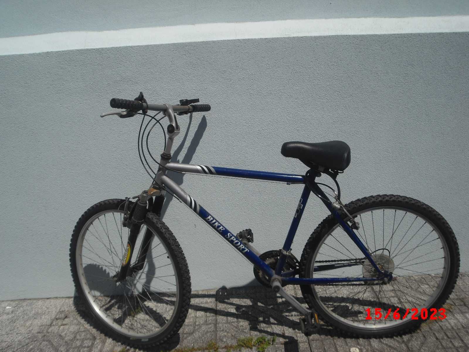 Bicicleta de homem usada