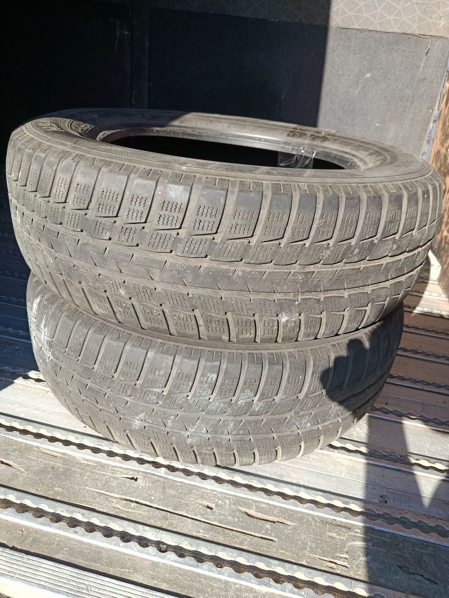Шини  235/65 r18