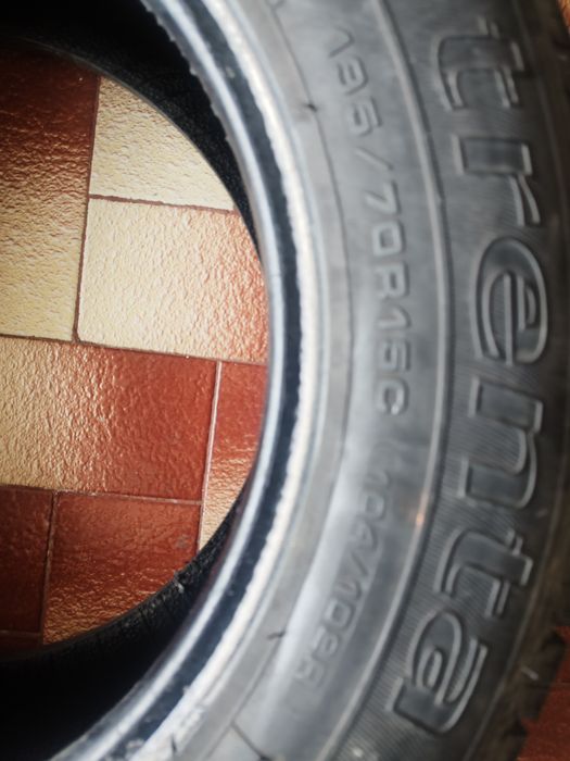 Pneu 195/70R 15C  104/102R