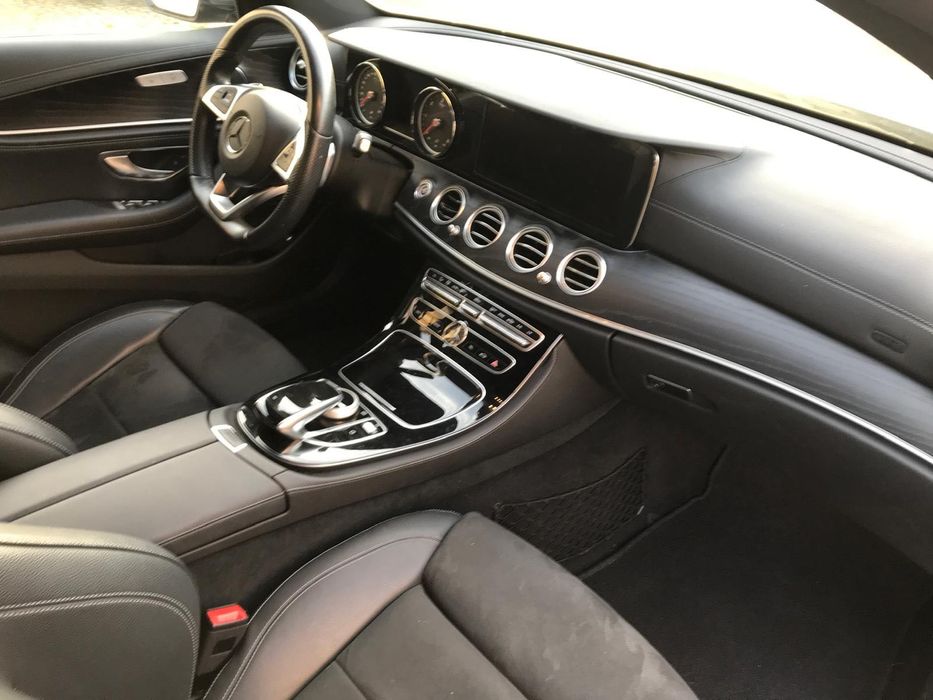 Mercedes Benz - E220 d - Interiores extra