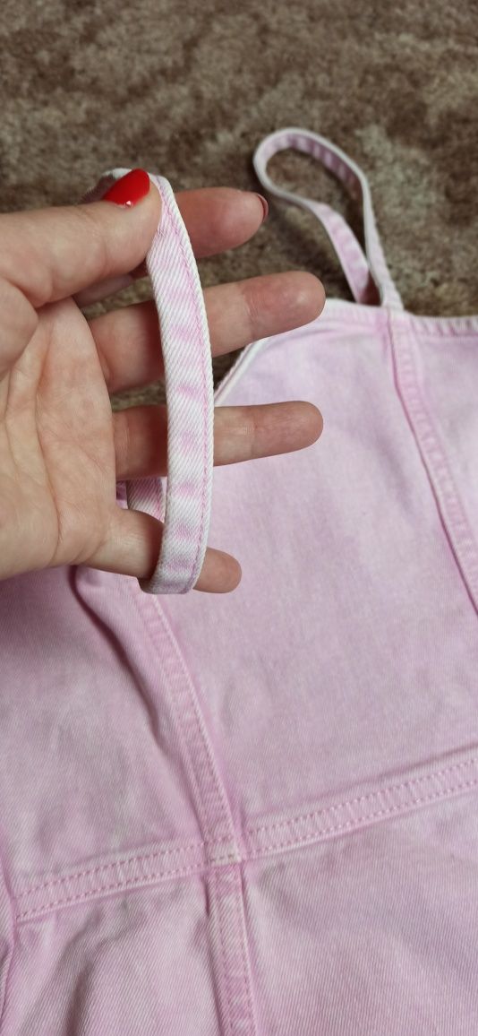 Różowa jeansowa sukienka H&M na ramiączkach S