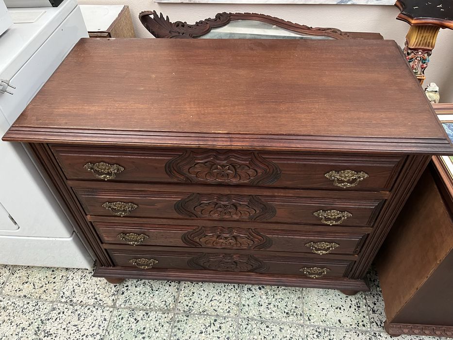 Cómoda Antiga Madeira