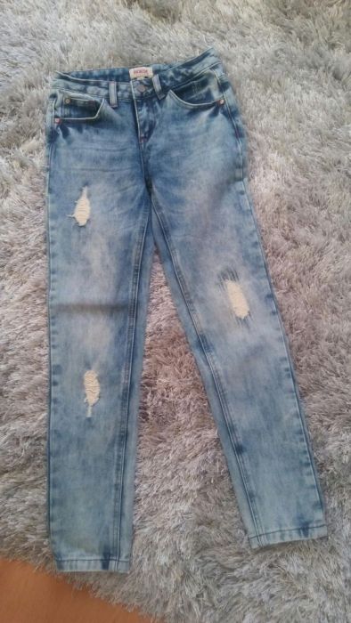 Spodnie jeansowe typu boyfriend 9-10