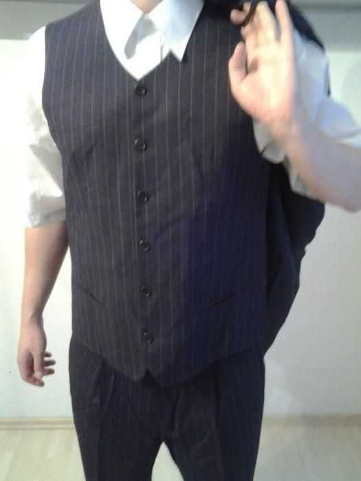 Garnitur meski trzy czesciowy