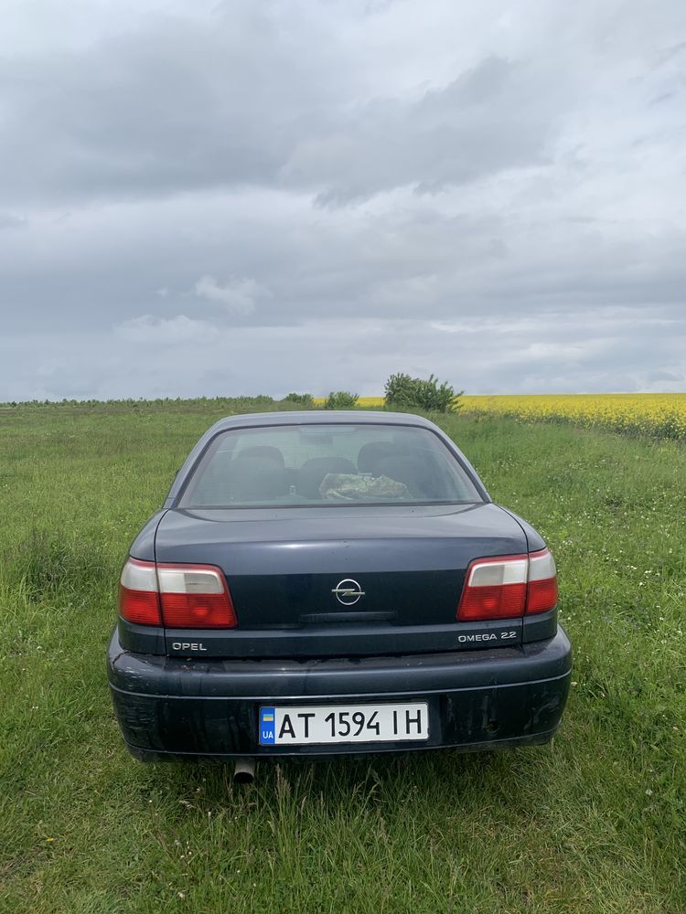 Opel Omega B 2001 2.2 Бензин