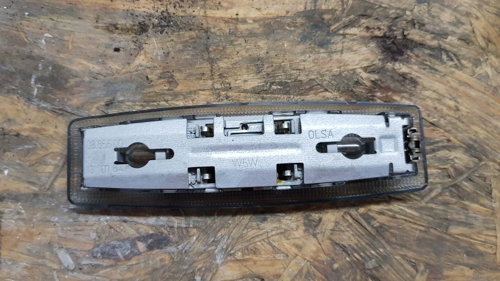 Lampka wewnetrzna sufitu swiatlo podsufitki opel vectra c gts sedan