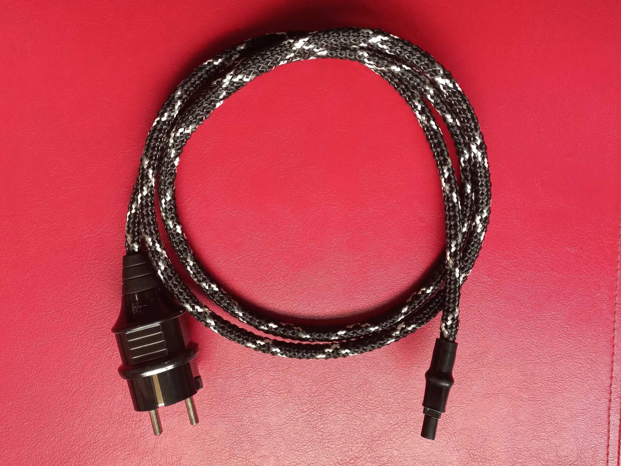 Kabel zasilający ósemka Hi-Fi do Bluesound, WiiM Ultra, AMP, CD, DAC..
