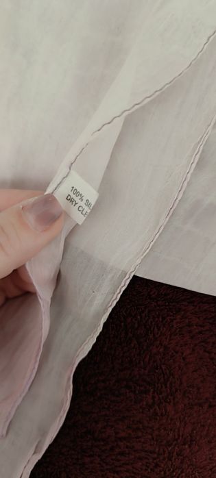 Echarpe lilás em degradê. Usada. 100% seda