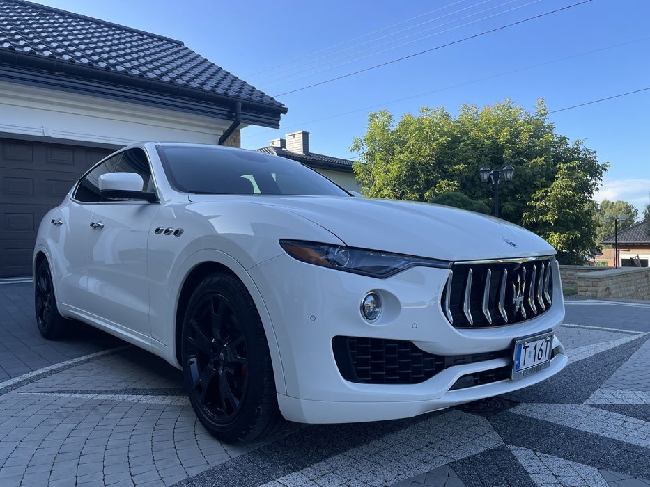 Auto do Ślubu Maserati Levante Dodge Challenger Audi S7