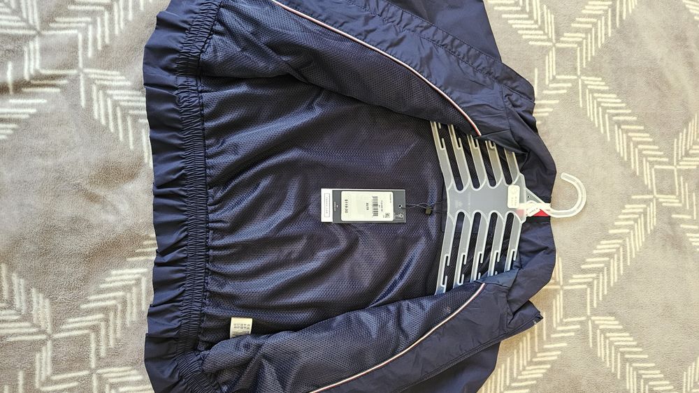 Nowa piękna kurta dziewczęca Tommy Hilfiger 4-5 lat (104-110)