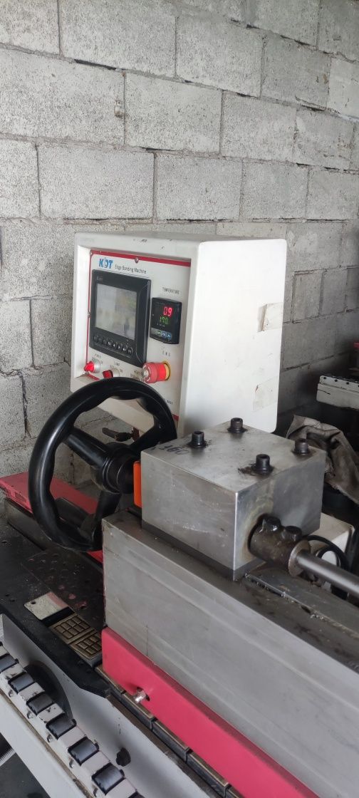 Продам кромочный станок KDT 300