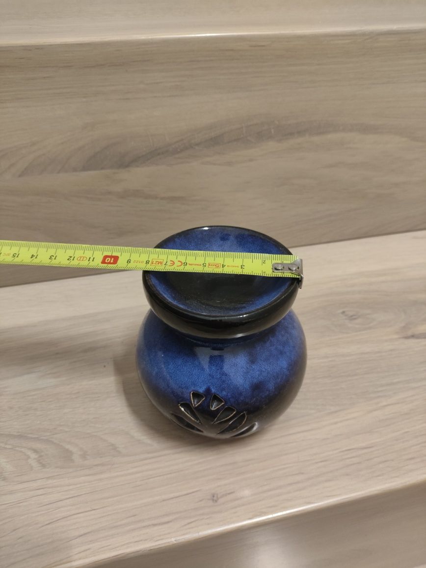 Ceramiczny kominek na olejki eteryczne