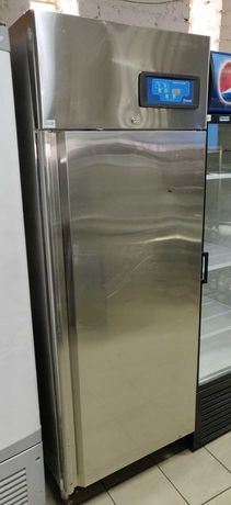 Холодильный шкаф 700 л CustomCool CCR700P