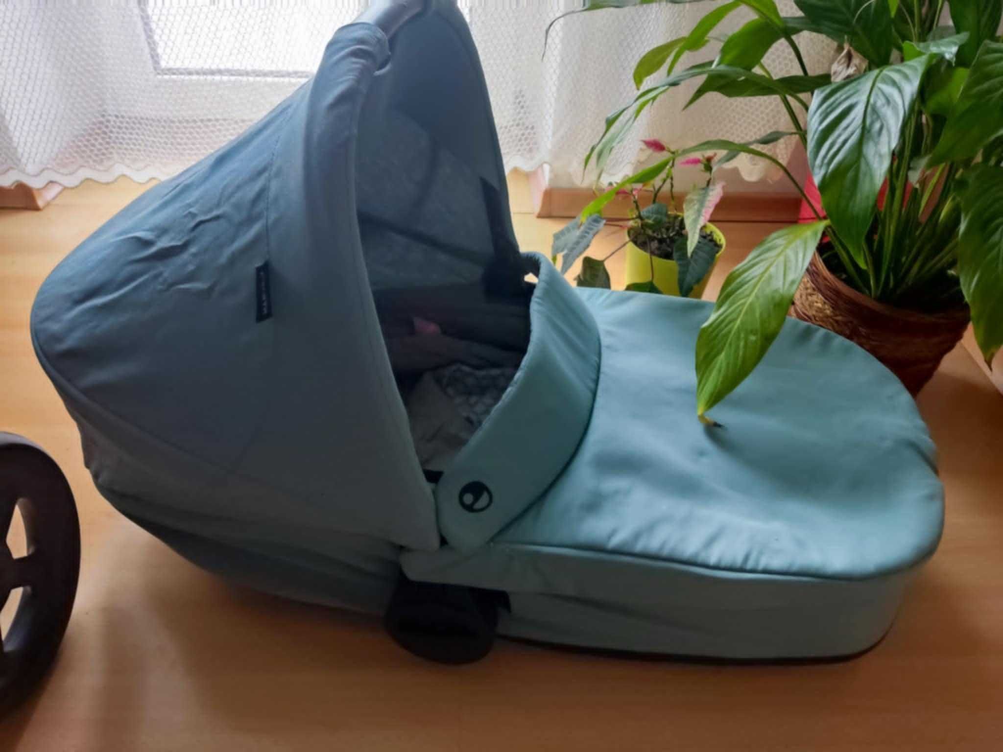 Wózek  dziecięcy marki Easy Walker 2in1