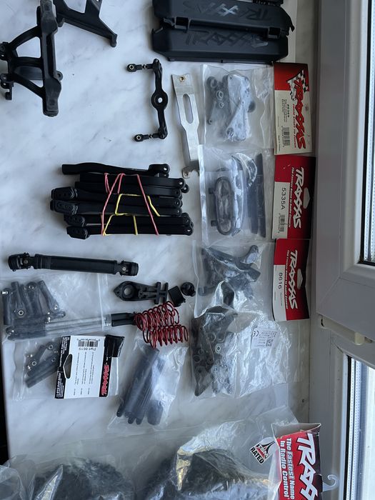Запчасти,колёса Traxxas Erevo 2.0-1.0