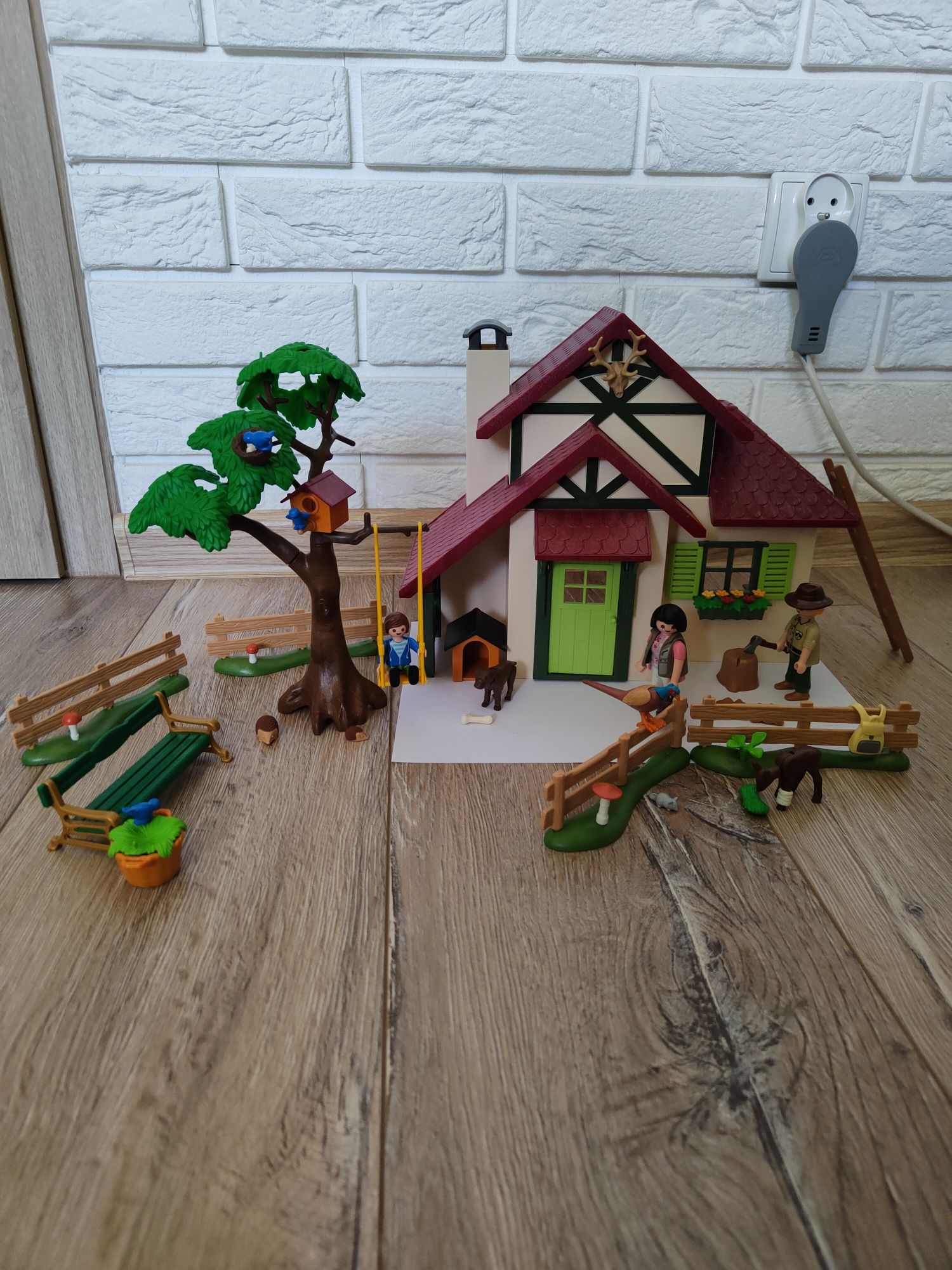 Playmobil 6811 domek leśniczego