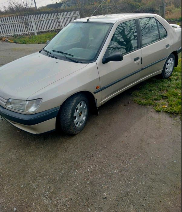 Продам Пежо 306.