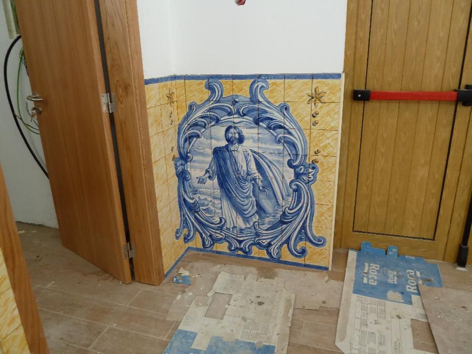 Paineis em azulejo pintado à mão para Capelas e Igrejas