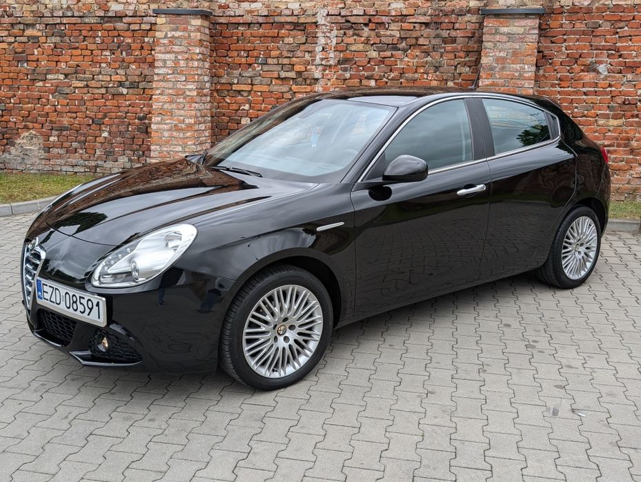 Alfa Romeo Giulietta 1.4 Turbo * Nawigacja * Mały Przebieg * Śliczna
