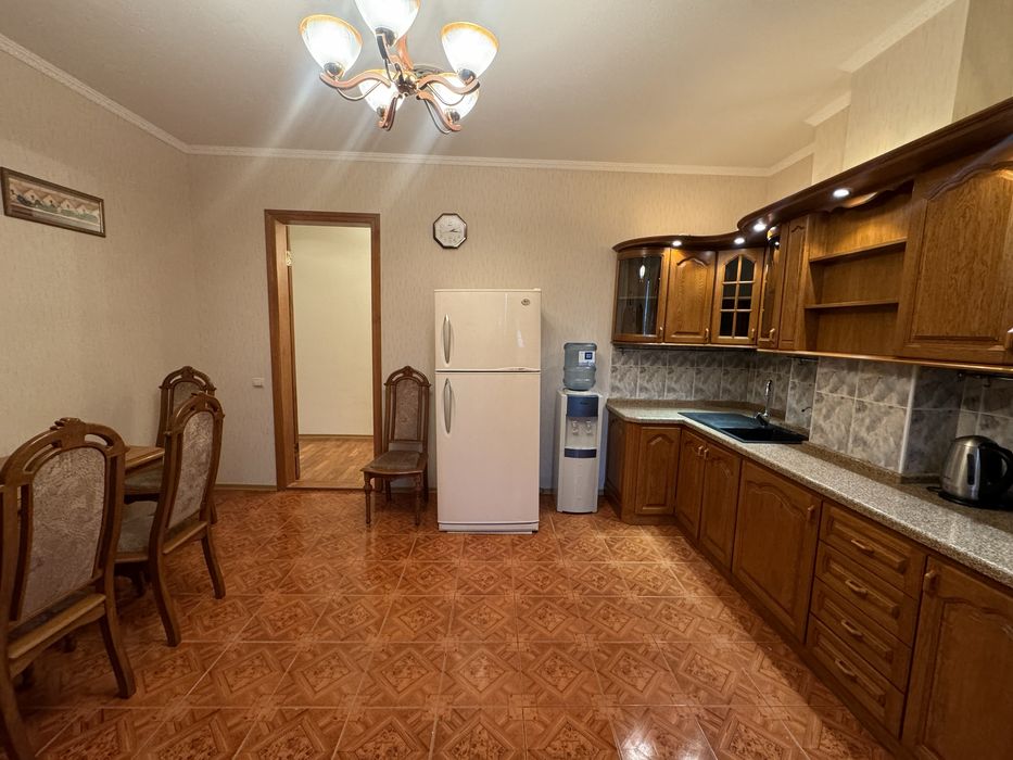 Продаж  3кк з окремим входом та власним гаражем по вул. Привільній