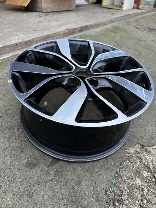 Диск Renault Megane 4 403002961r 17x7 et43 5x114, 3