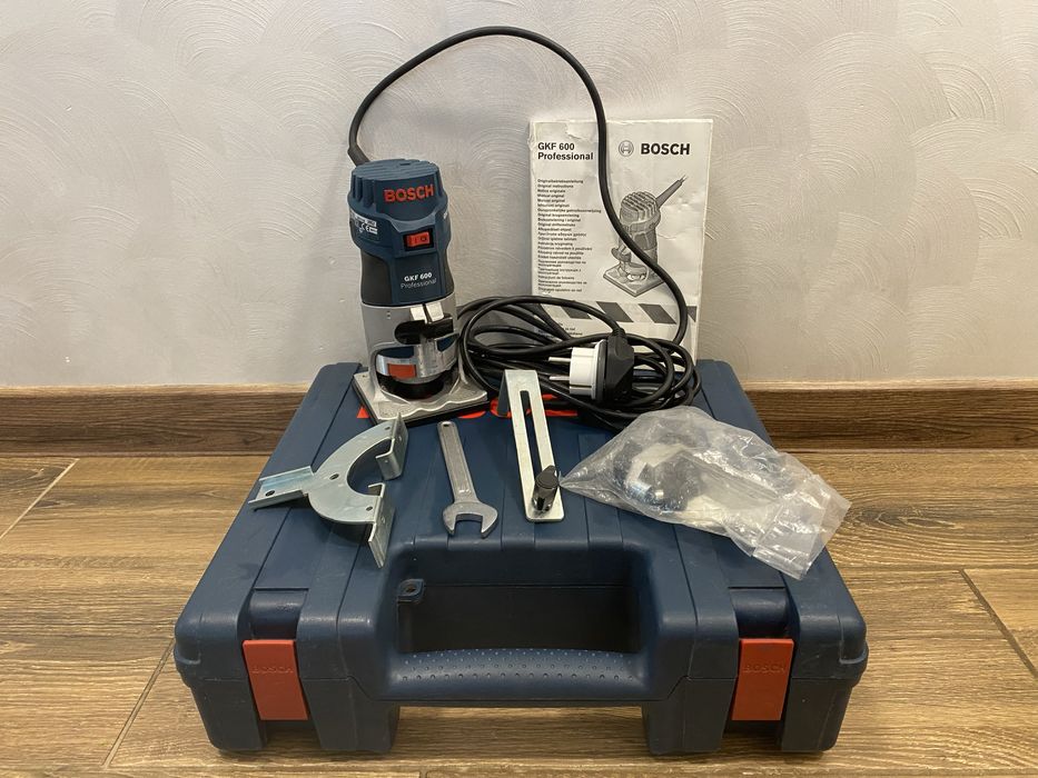 Фрезер Bosch GKF 600