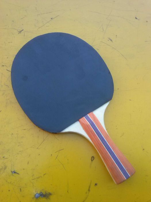 Paletka do ping ponga, 15 zł.